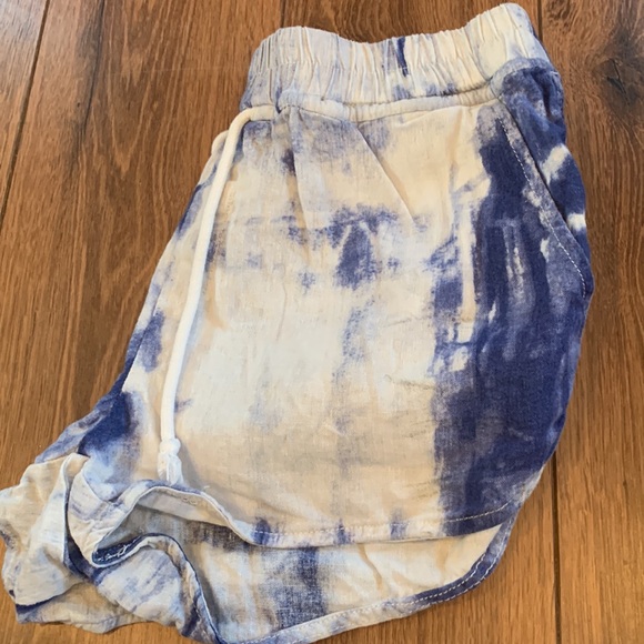 Rewash Tie Die Drawstring Stretch Waist Light Weight Shorts - Picture 6 of 6